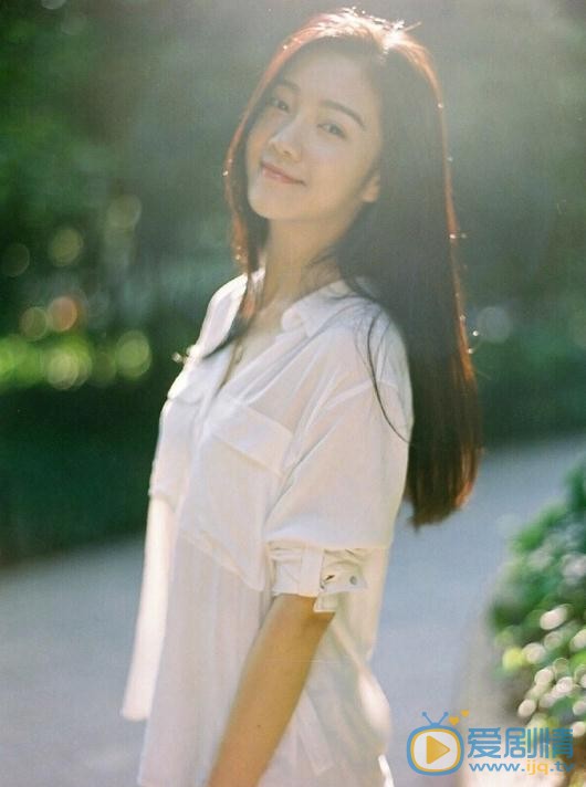 《击剑小子冷子峰》赵伊虹是谁扮演的？赵伊虹扮演者陈娅安个人资料介绍