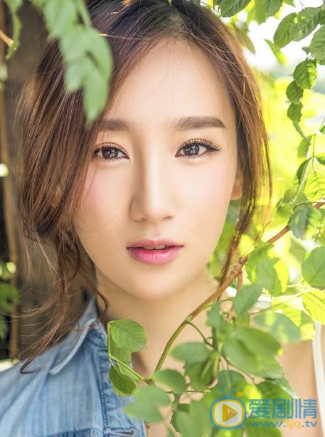漂洋过海来看你严晓秋是谁扮演的？严晓秋扮演者高洋个人资料、写真及生活照欣赏