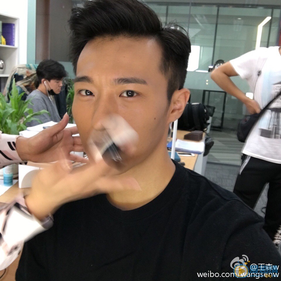 外科风云扬子轩扮演者王森写真生活照欣赏