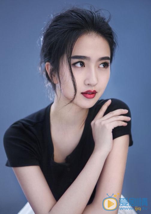 择天记莫雨是谁扮演的?莫雨扮演者许龄月个人资料、写真及生活照欣赏