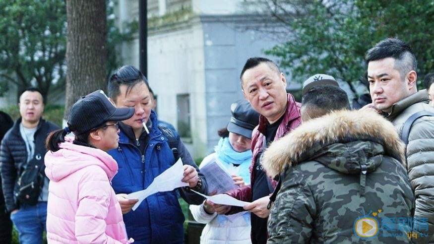 兵临旗下片场照