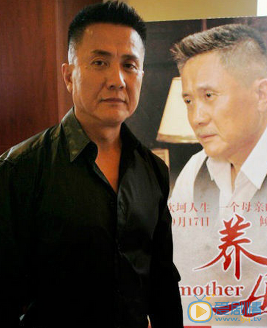  人民的名义高育良是谁演的？高育良扮演者张志坚个人资料生活照欣赏