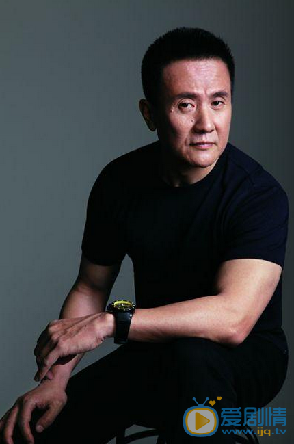  人民的名义高育良是谁演的？高育良扮演者张志坚个人资料生活照欣赏
