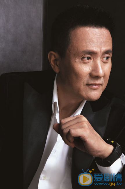  人民的名义高育良是谁演的？高育良扮演者张志坚个人资料生活照欣赏