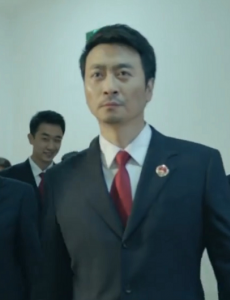人民的名义给陈海打电话举报的另一个人是谁？