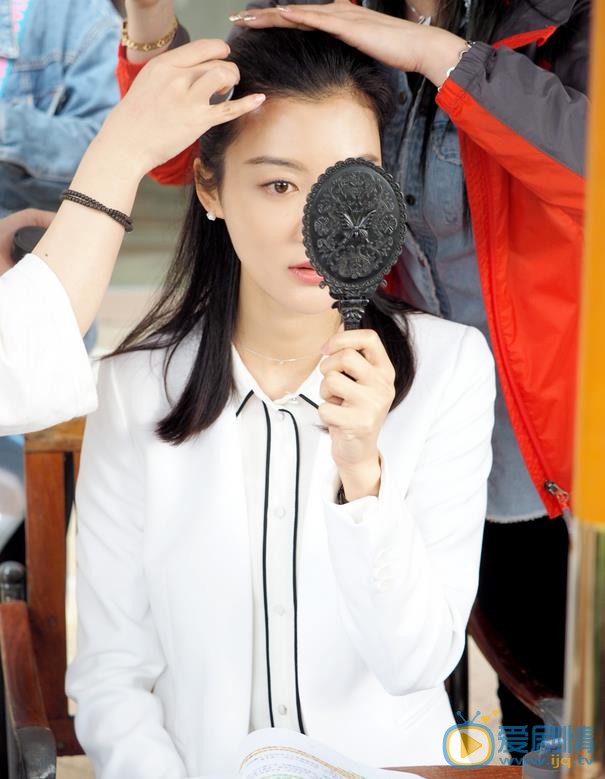 桔子街的断货男剧照