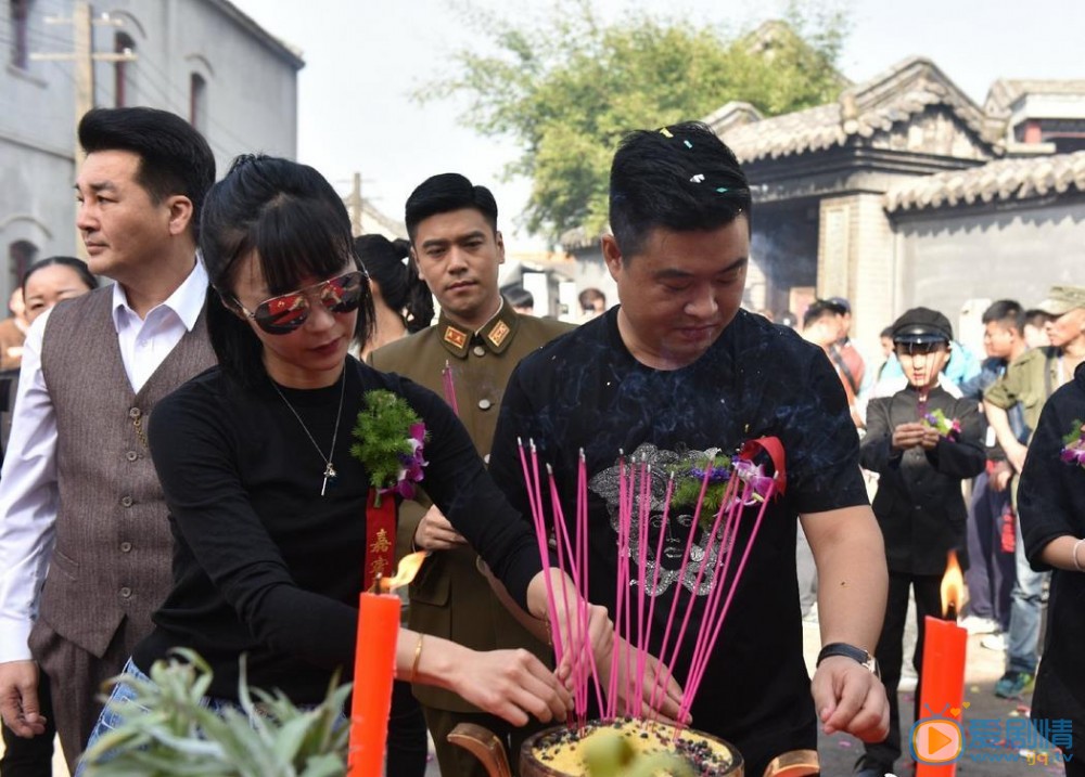 桃花依旧笑春风片场照