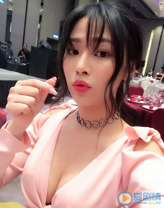 繁星四月李姐是谁演的？李姐扮演者蔚雨芯个人资料及生活私照欣赏