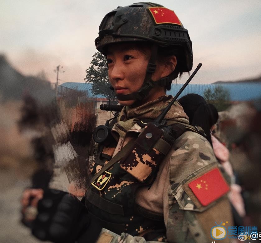 女兵突击剧照