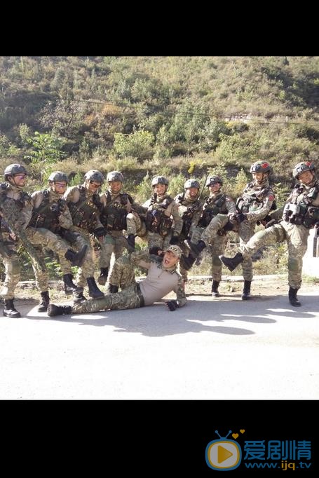 女兵突击剧照