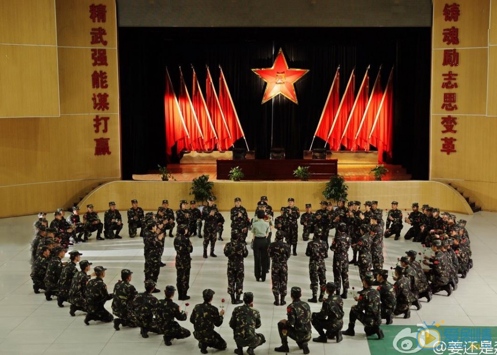 女兵突击剧照