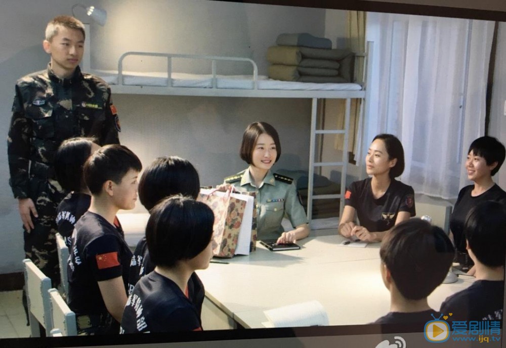 女兵突击剧照