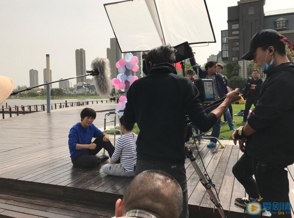 回家的路有多远片场照