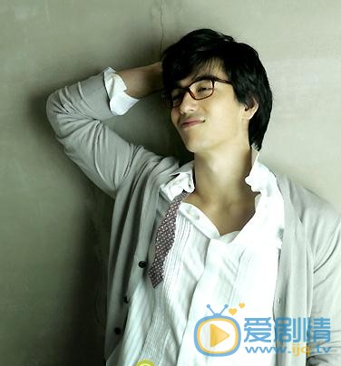 风光大嫁赵丹桥是谁扮演的？赵丹桥扮演者丹尼斯·吴个人资料介绍