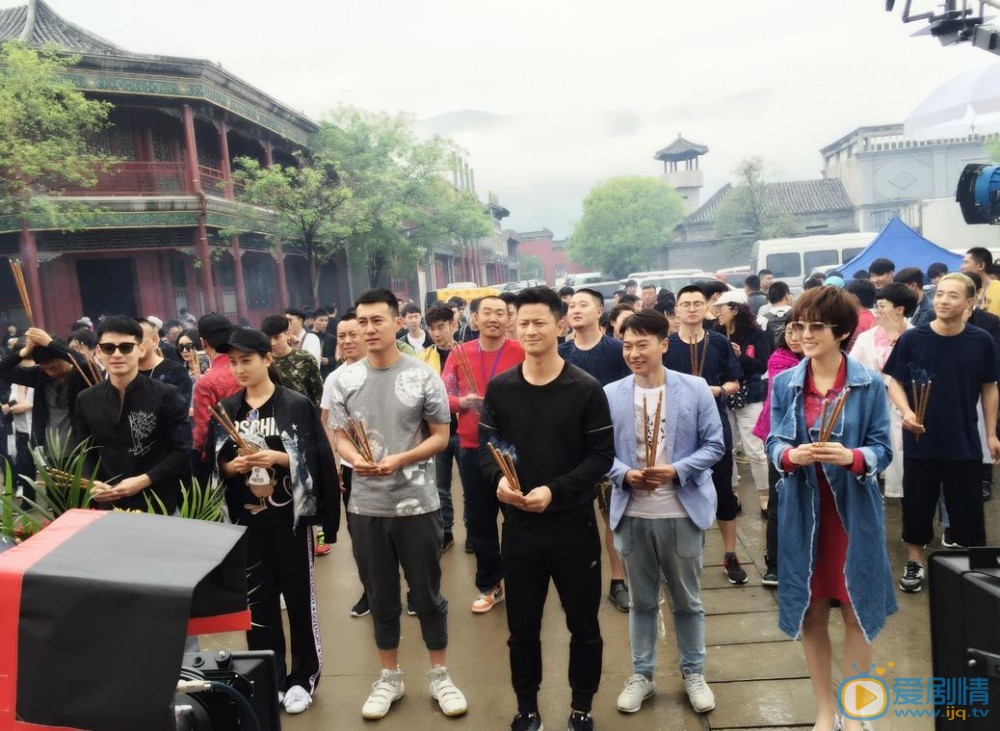 誓盟开机发布会