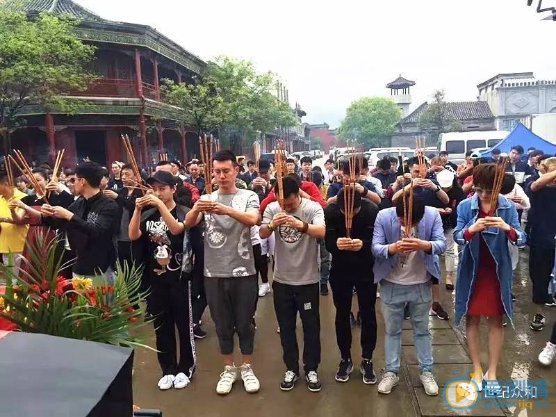 誓盟开机发布会