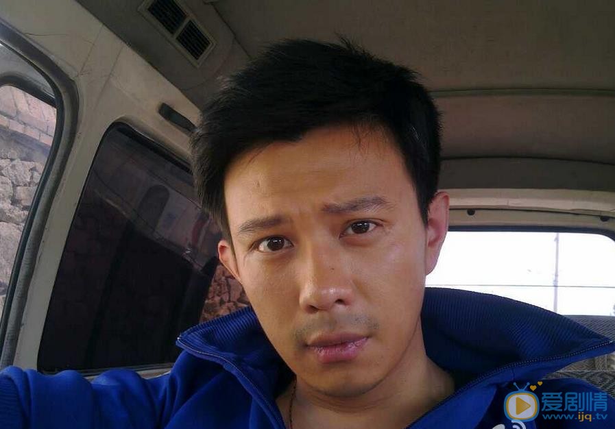 职场是个技术活张远扮演者杨彤写真生活照