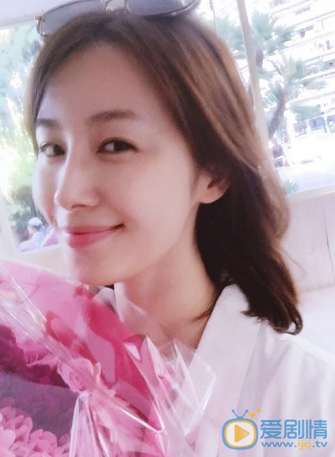 醉玲珑靳妃是谁扮演的？靳妃扮演者李呈媛个人资料、写真及生活照欣赏