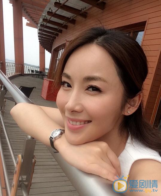 醉玲珑靳妃是谁扮演的？靳妃扮演者李呈媛个人资料、写真及生活照欣赏