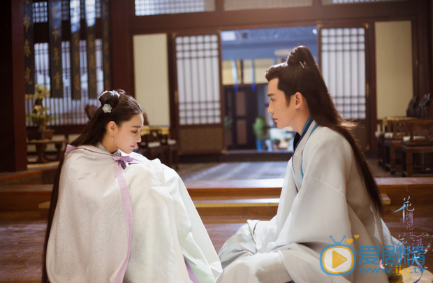 花谢花飞花满天剧照