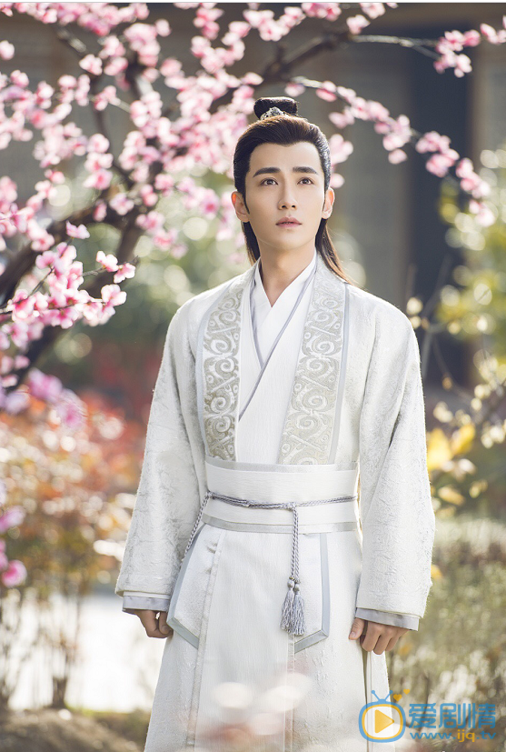 花谢花飞花满天剧照