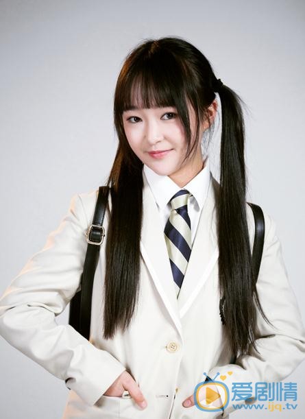 我才不会被女孩子欺负呢海报