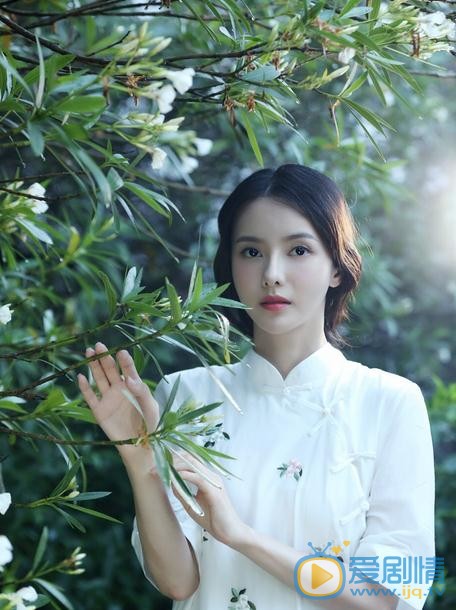 军师联盟司甄宓是谁扮演的？甄宓扮演者张芷溪个人资料、生活照及写真欣赏