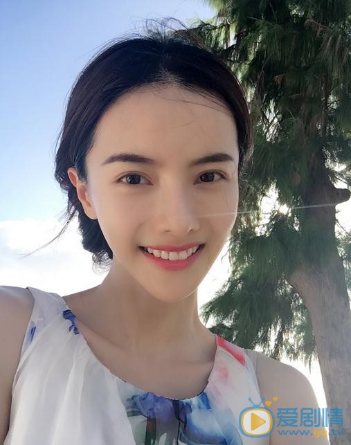 军师联盟司甄宓是谁扮演的？甄宓扮演者张芷溪个人资料、生活照及写真欣赏