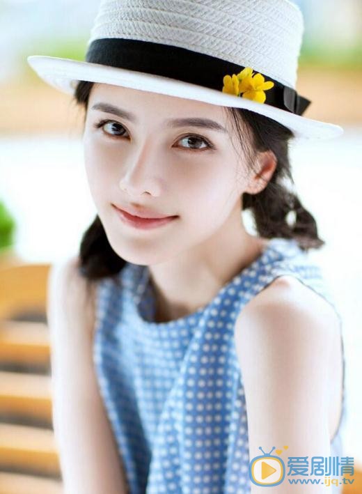 军师联盟司甄宓是谁扮演的？甄宓扮演者张芷溪个人资料、生活照及写真欣赏
