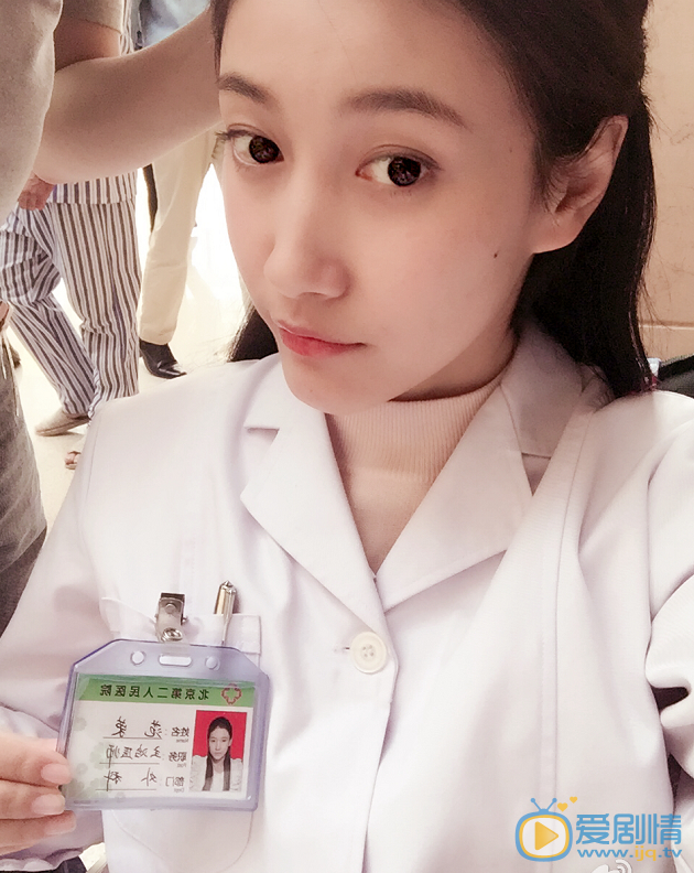  我的前半生洛洛是谁演的？洛洛扮演者啜妮个人资料及生活写真照欣赏