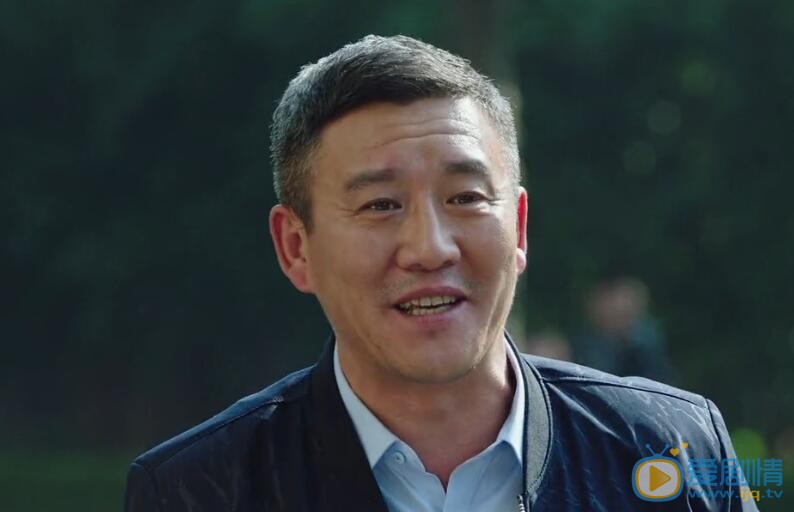 我的前半生罗子君喜欢老金吗？罗子君接受老金了吗？老金结局是什么？
