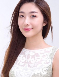 双世宠妃曲盼儿是谁？双世宠妃曲盼儿扮演者钟祺个人资料、写真及生活照欣赏