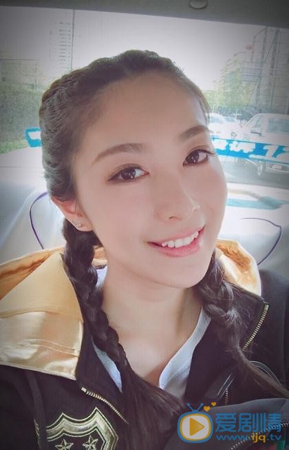 双世宠妃曲盼儿是谁？双世宠妃曲盼儿扮演者钟祺个人资料、写真及生活照欣赏