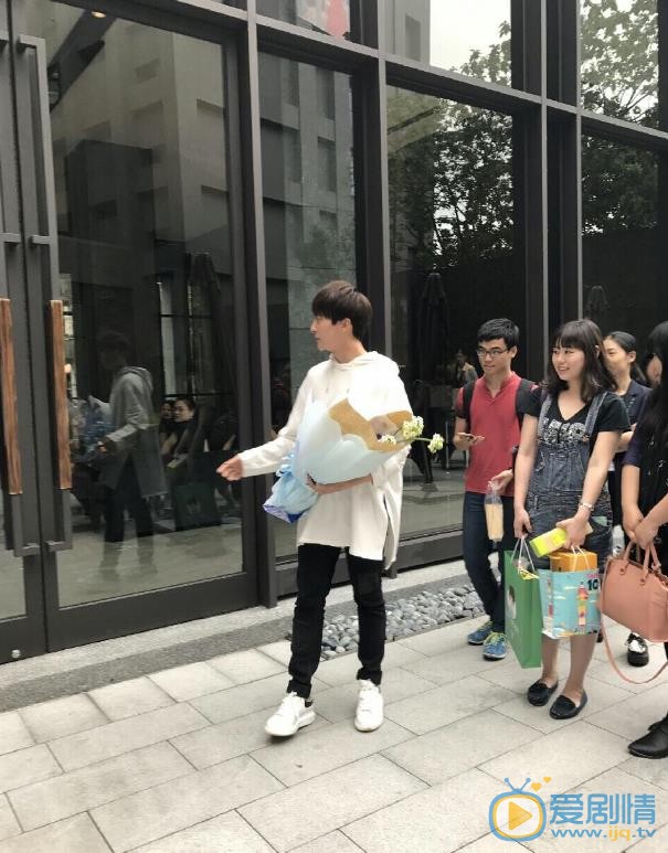 班长殿下剧照