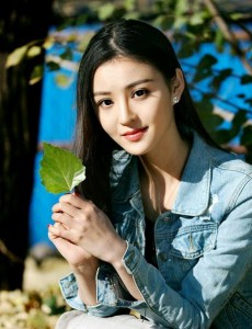 深海利剑黄小夏是谁扮演的？深海利剑黄小夏扮演者王佳宇个人资料、写真及生活照欣赏