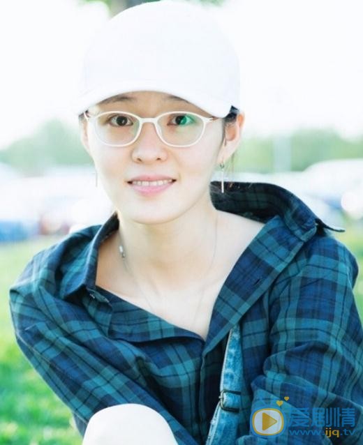 深海利剑黄小夏是谁扮演的？深海利剑黄小夏扮演者王佳宇个人资料、写真及生活照欣赏