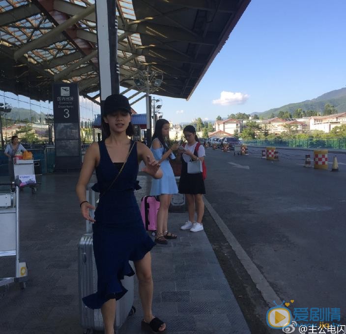 谈判官童恬恬扮演者李婷婷个人资料、写真生活照