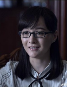 守卫者浮出水面高一天喜欢张妍吗？高一天为什么要接近张妍？高一天送张妍项链的目的？