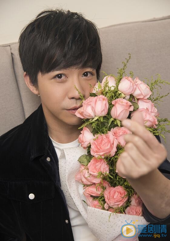 那年花开月正圆杜明礼是谁演的？杜明礼扮演者俞灏明个人资料及写真生活照欣赏