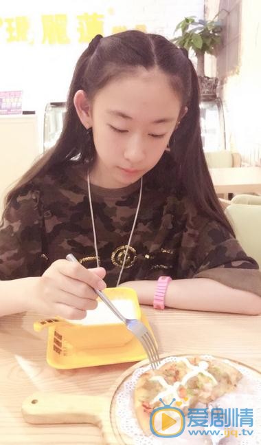 平凡岁月李小雅是谁演的？平凡岁月李小雅扮演者吴雨珏个人资料及写真生活照欣赏