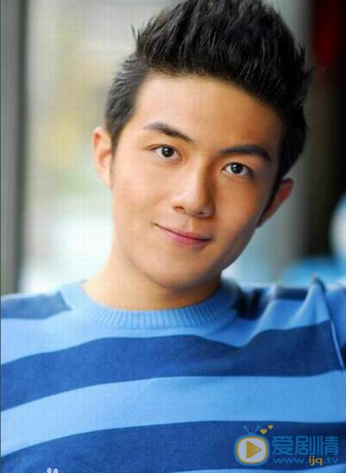  那年花开月正圆王世均是谁演的？王世均扮演者李泽锋个人资料及生活写真照欣赏