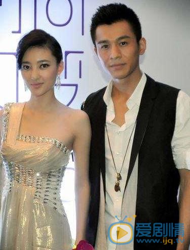 王丽坤乔振宇在一起过吗？王丽坤乔振宇分手原因是什么？