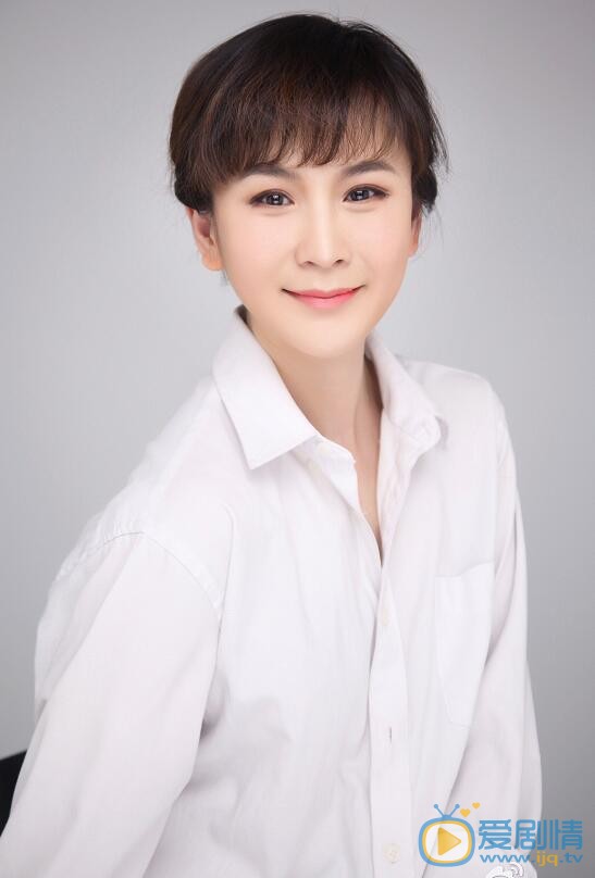 国民大生活赵燕是谁演的？赵燕扮演者洛葳个人资料及生活写真照欣赏