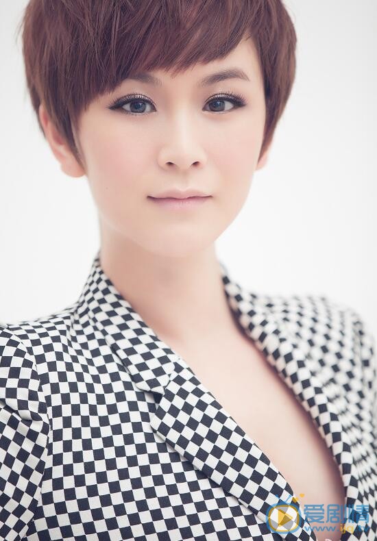  国民大生活赵燕是谁演的？赵燕扮演者洛葳个人资料及生活写真照欣赏