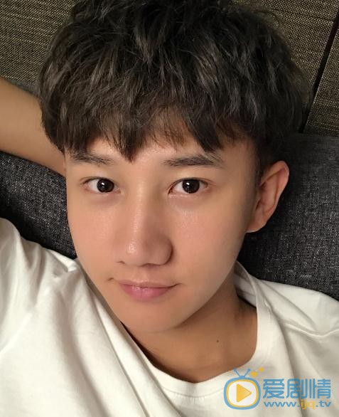凡人的品格展昭是谁演的？凡人的品格展昭扮演者梁振伦个人资料、写真及生活照欣赏