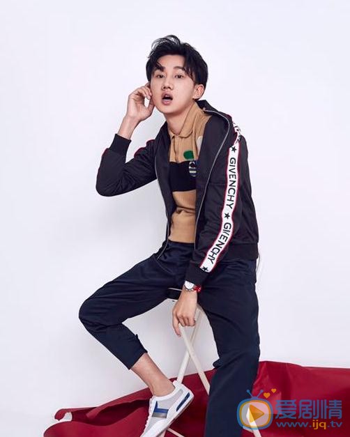 凡人的品格展昭是谁演的？凡人的品格展昭扮演者梁振伦个人资料、写真及生活照欣赏