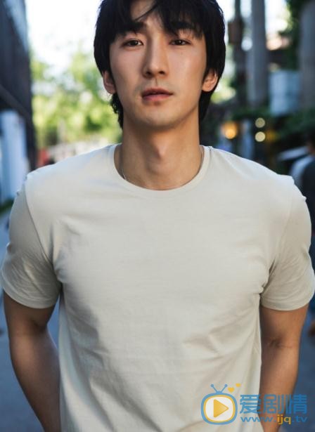凡人的品格袁宝是谁演的？袁宝扮演者郑家彬个人资料、写真及生活照欣赏