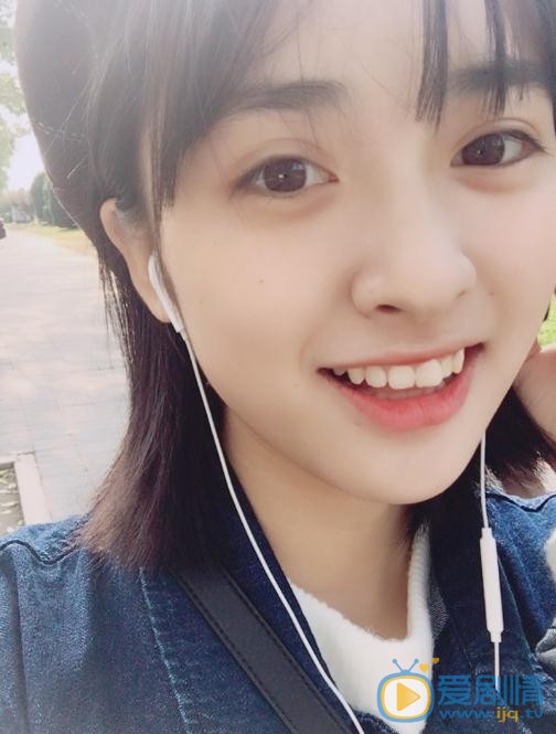 致我们单纯的小美好陈小希是谁演的？陈小希扮演者沈月个人资料、写真及生活照欣赏