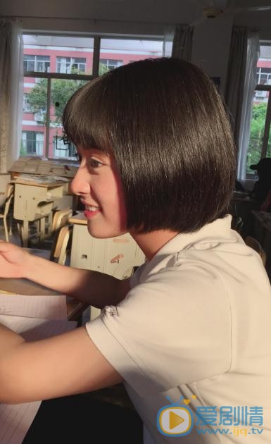 致我们单纯的小美好陈小希是谁演的？陈小希扮演者沈月个人资料、写真及生活照欣赏
