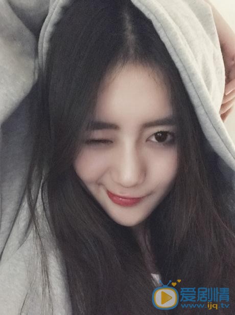 致我们单纯的小美好林静晓是谁演的？林静晓扮演者王梓薇个人资料、写真及生活照欣赏